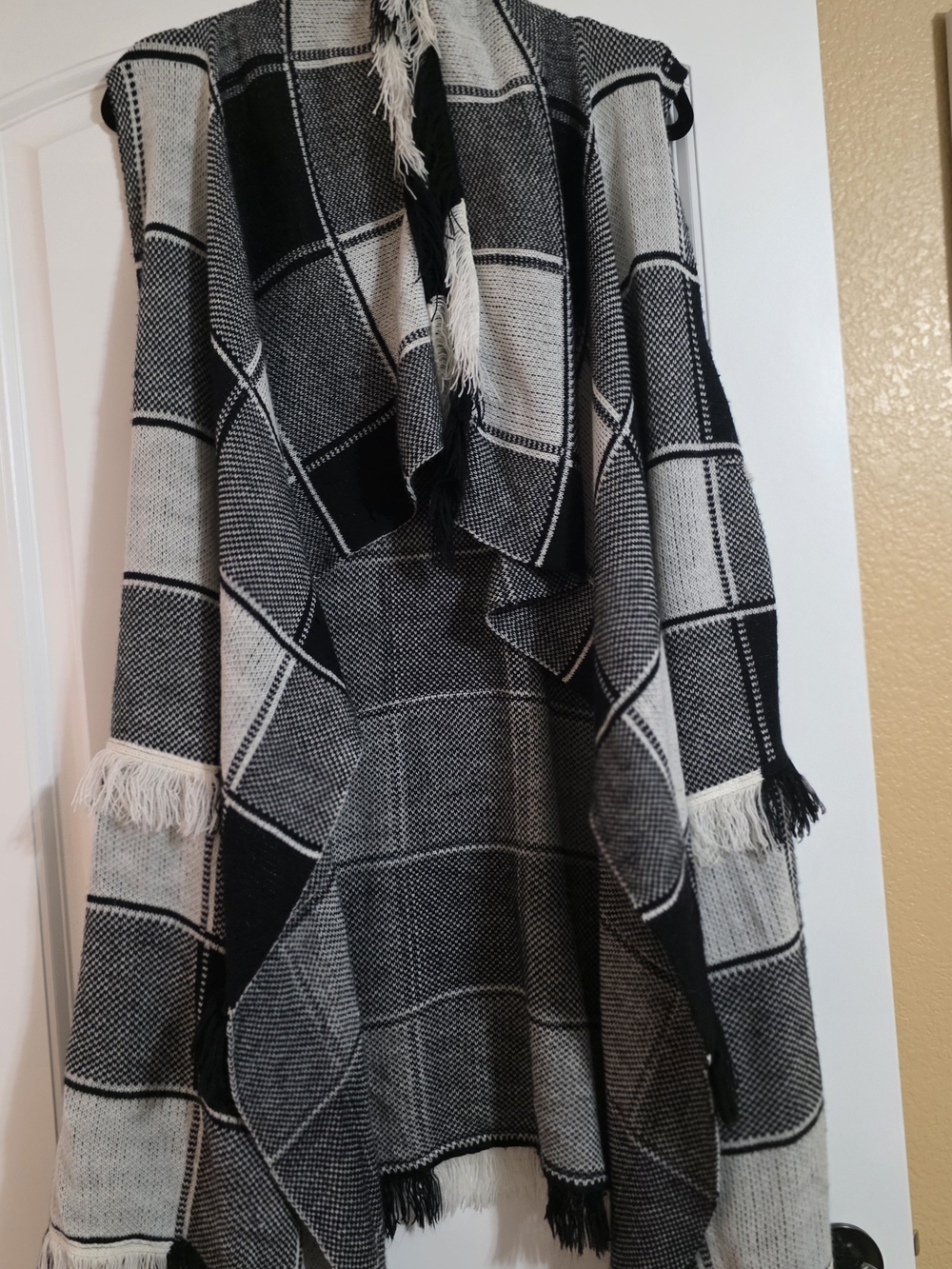 Classic Black and White Plaid Open-Front Women's Sweater Wrap
